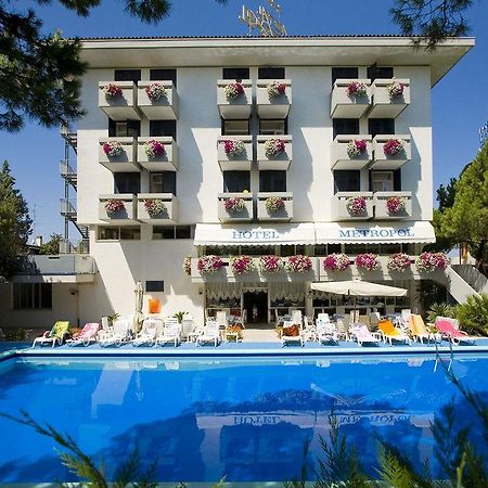 Hotel Metropol Caorle Bagian luar foto