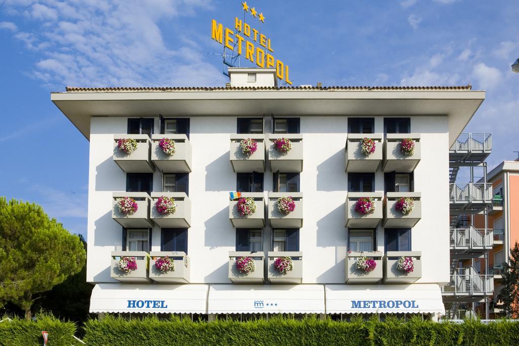 Hotel Metropol Caorle Bagian luar foto