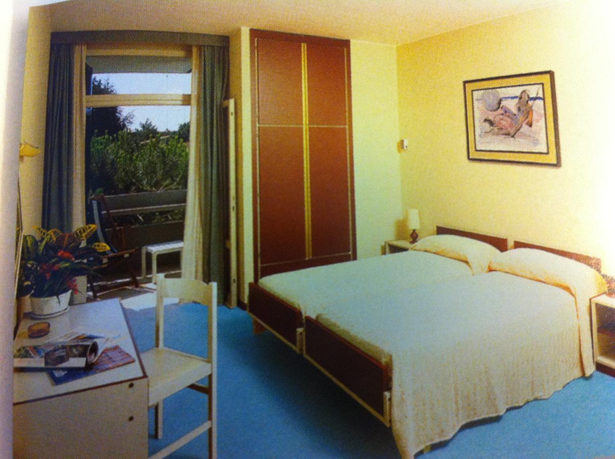 Hotel Metropol Caorle Bagian luar foto