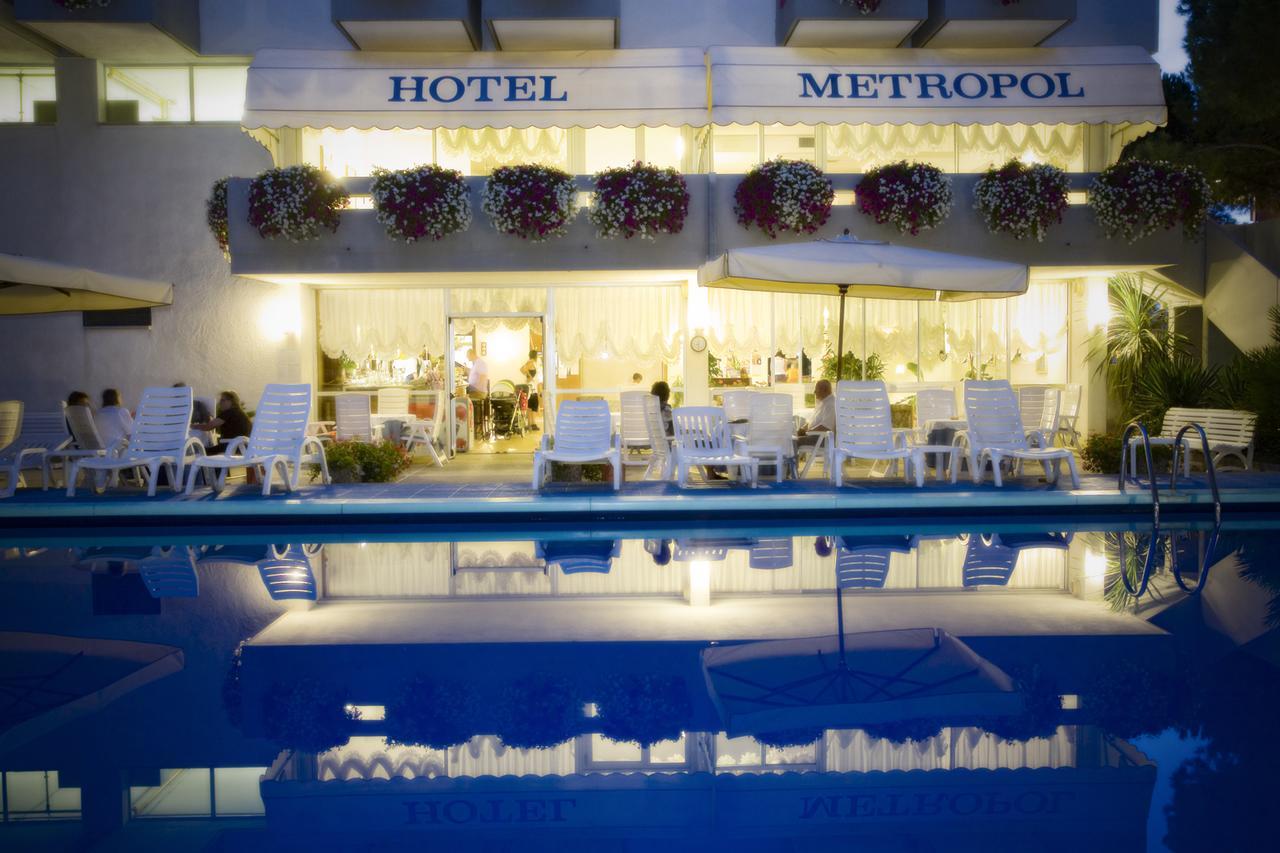 Hotel Metropol Caorle Bagian luar foto