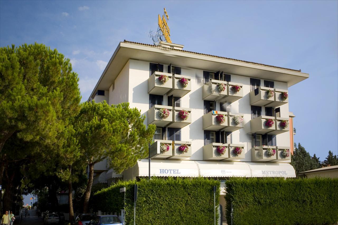 Hotel Metropol Caorle Bagian luar foto