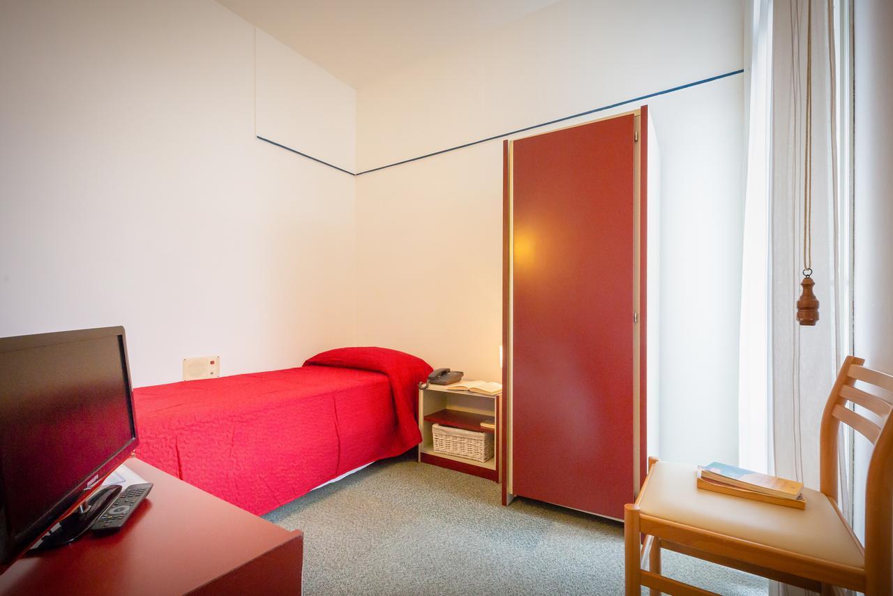 Hotel Metropol Caorle Bagian luar foto